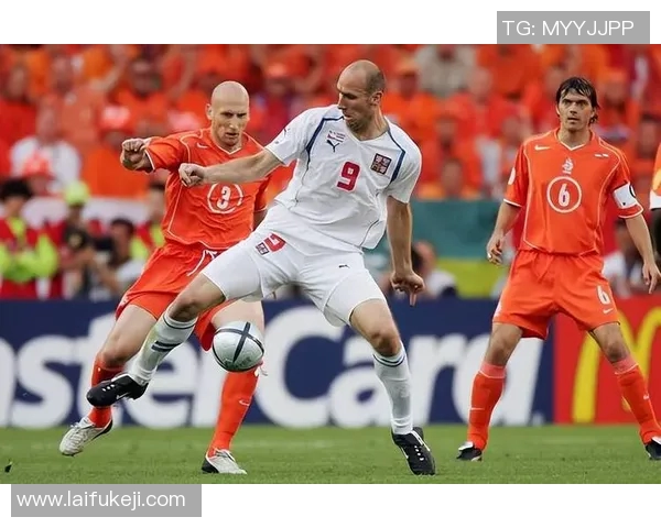 足球巨星炫酷过人技巧解析带你领略绿茵场上的绝妙艺术